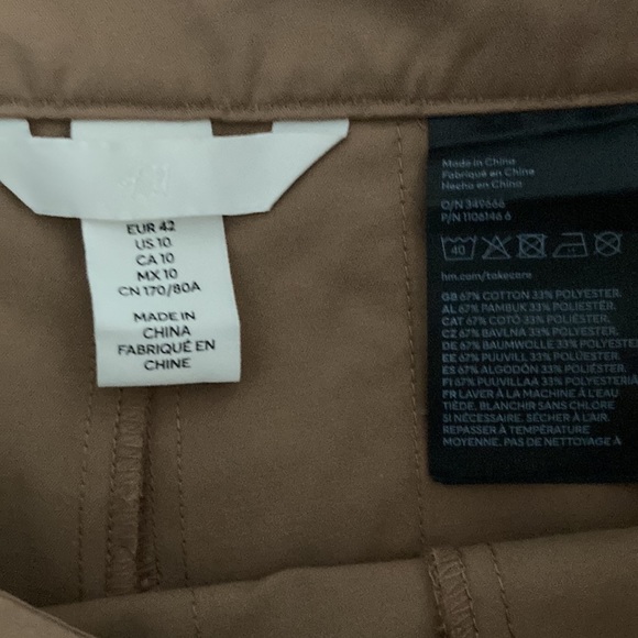 Amazing pleated brownish/ beige mini - Picture 3 of 3